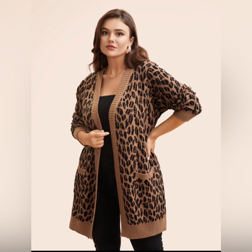 NWT  sold out BloomChic leopard Sweater Size Medium 10